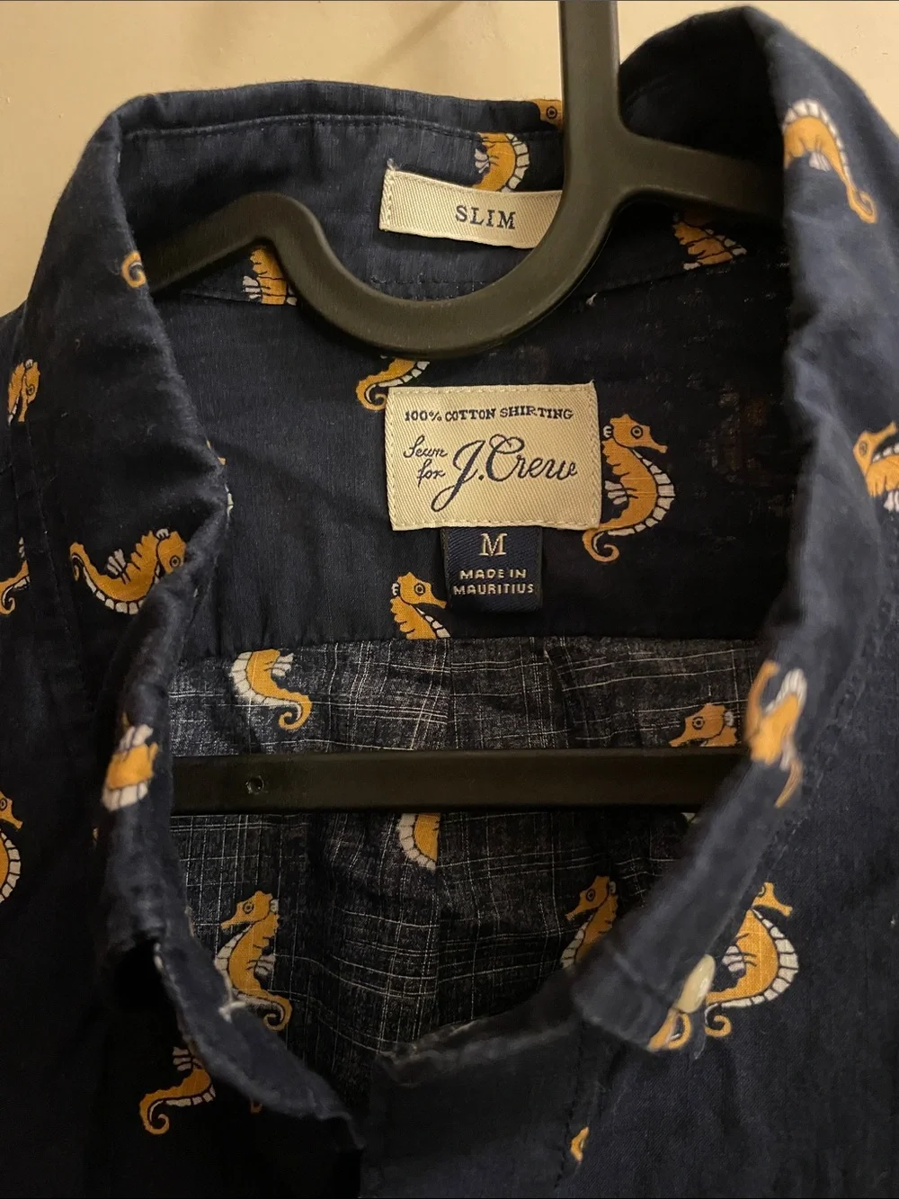 J. Crew slim fit 100% cotton button-down shirt in navy seahorse print, size M